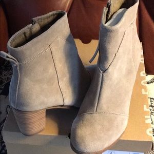 TOMS Lunata Taupe Suede booties.